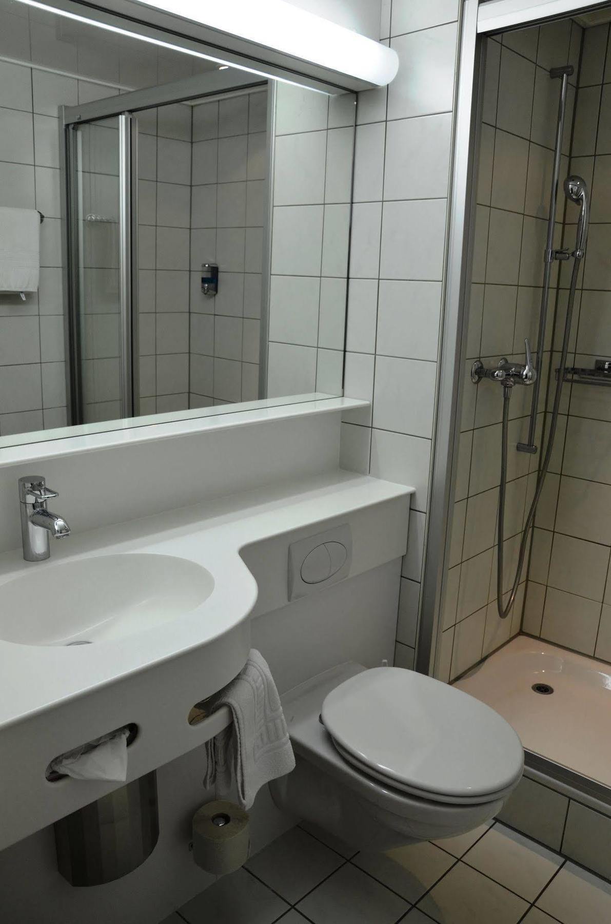 Hotel Urs Und Viktor Bettlach Экстерьер фото